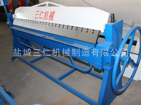 河北手動(dòng)折邊機(jī)