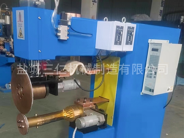 湖北雙電機驅(qū)動彎頭縫焊機
